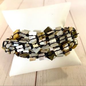 Black beaded Stretch Bracelet with glass chips